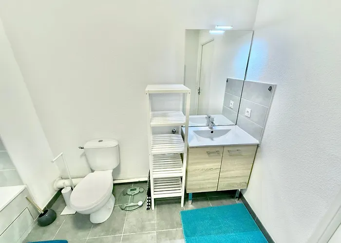 T2 Paisible Et Confort - Centre *